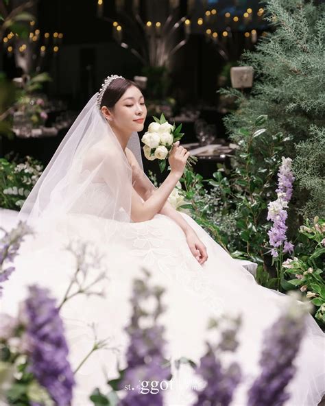 queen yuna|yuna kim married.